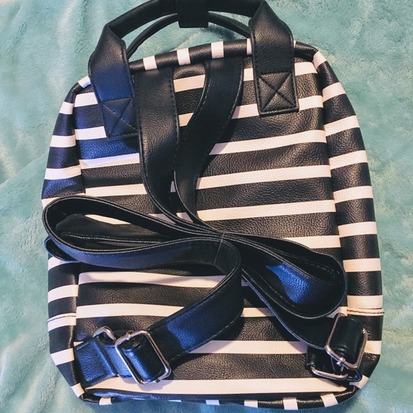 Time tru Backpack - Picture 2 of 2